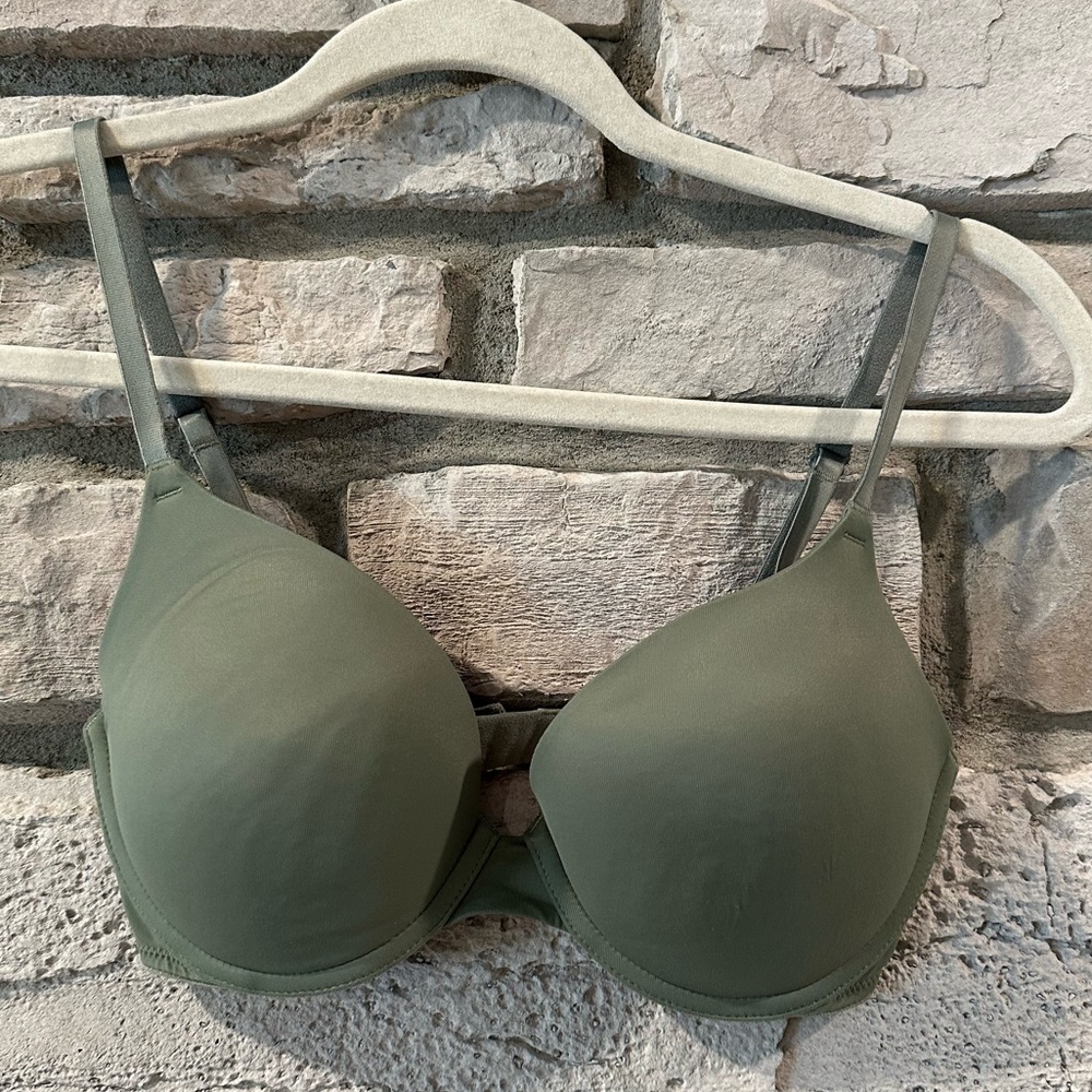 32D Push up Adjustable Bra